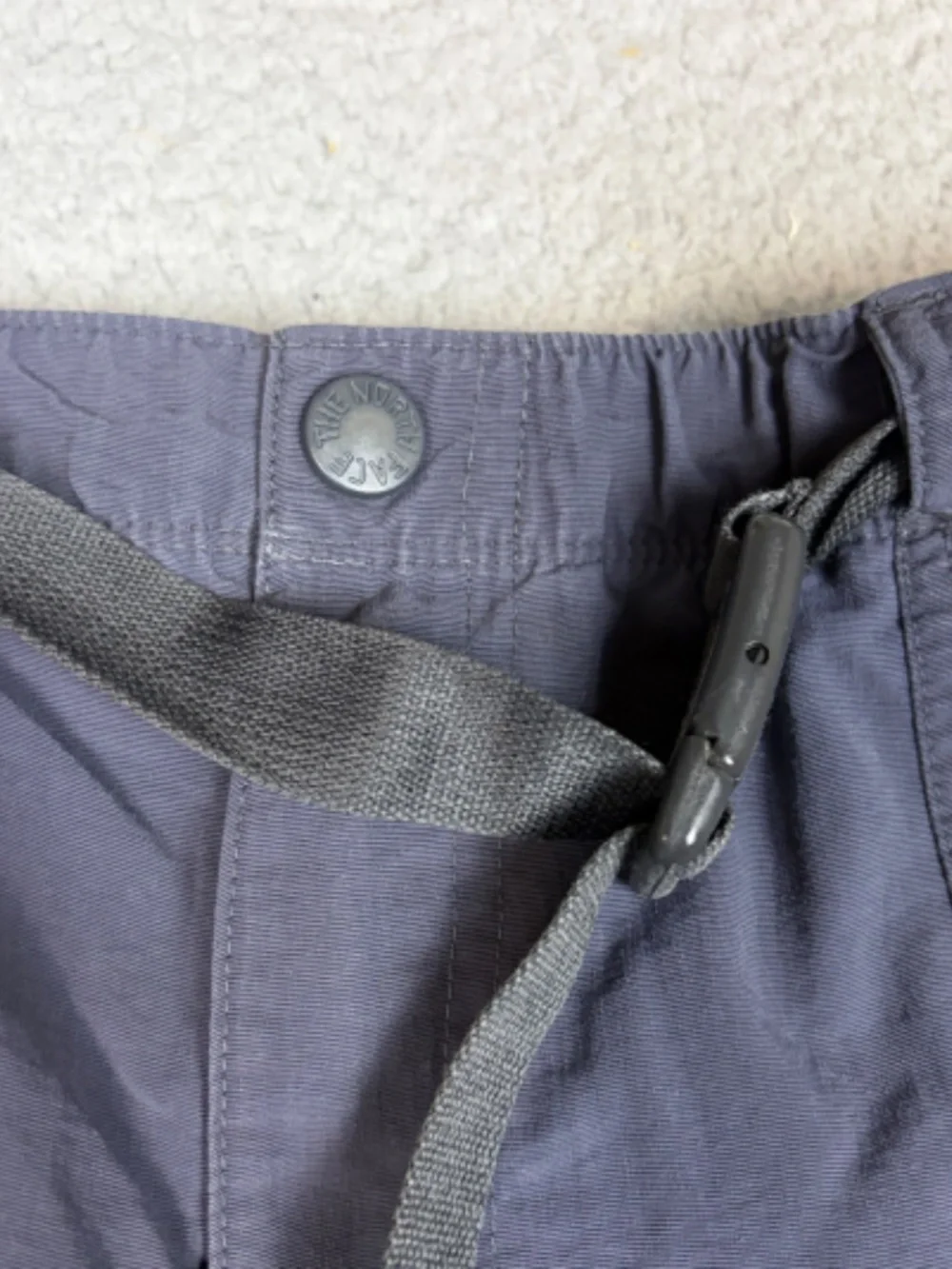 The North Face Convertable Pants Men 2XL Gray Cargo Outdoor Hiking Belted Shorts